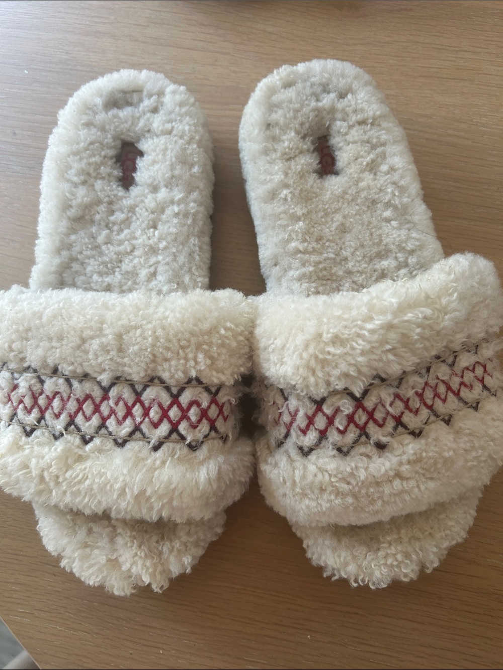 UGG Cozetta Braid slippers cream, Size 12, Preowned
